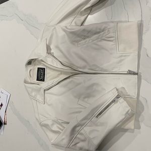 Levi’s white leather jacket bomber style size xs